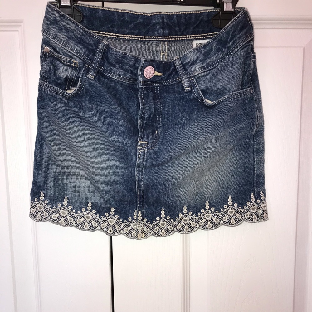Cute jean skirt!